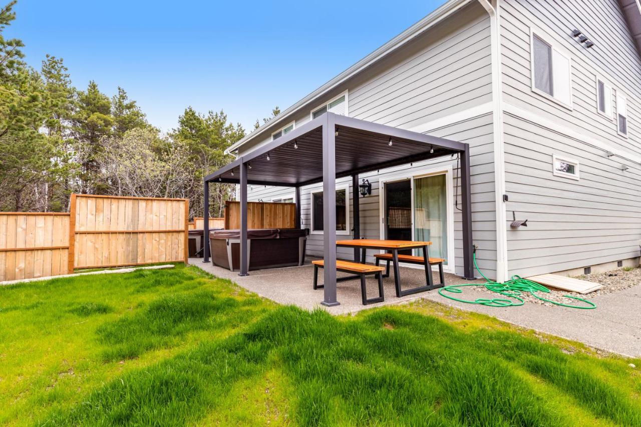 Surfside Villa Westport Exterior photo